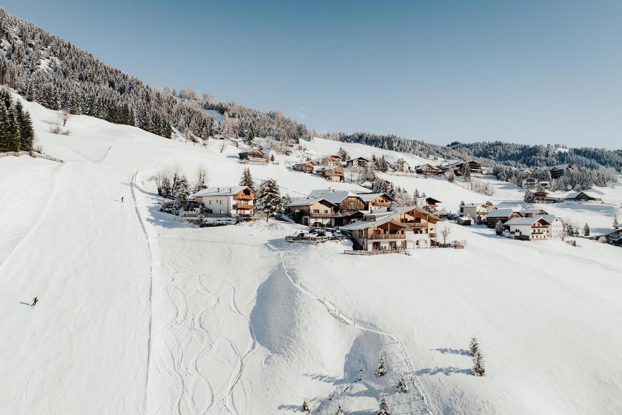 Refugium Laflu Apartments Corvara In Badia Exterior photo