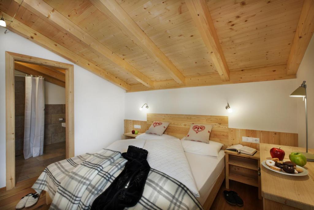 Refugium Laflu Apartments Corvara In Badia Room photo