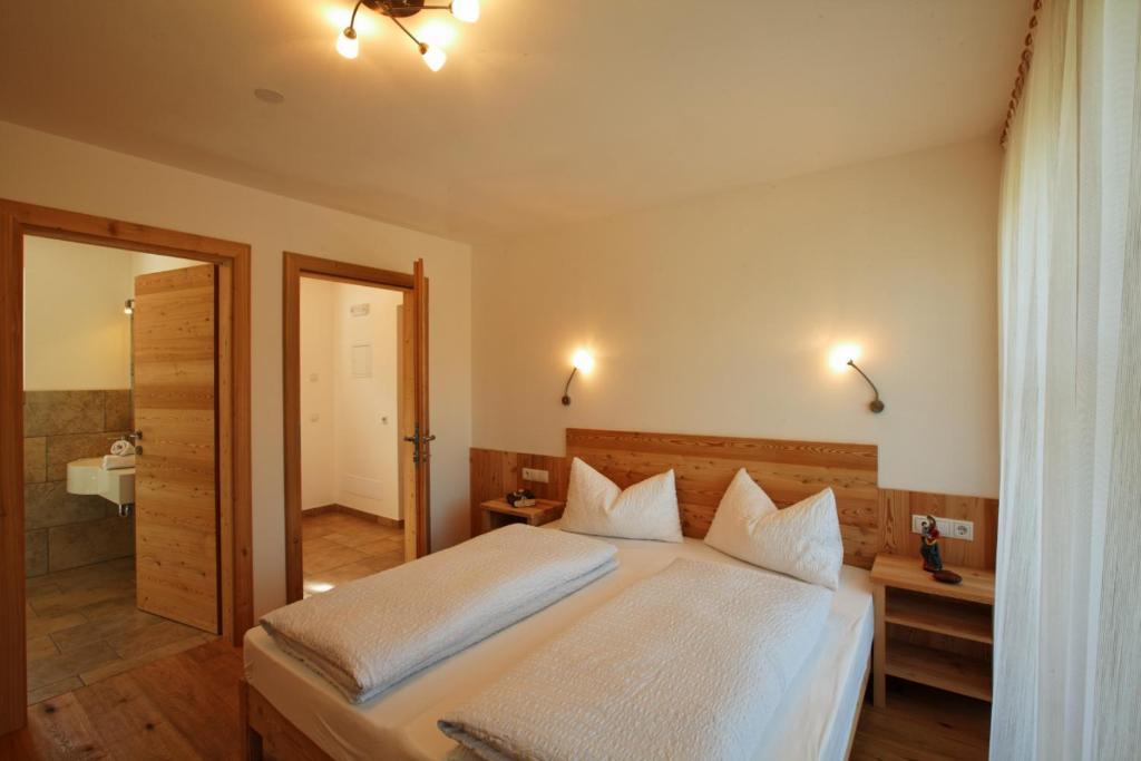 Refugium Laflu Apartments Corvara In Badia Room photo